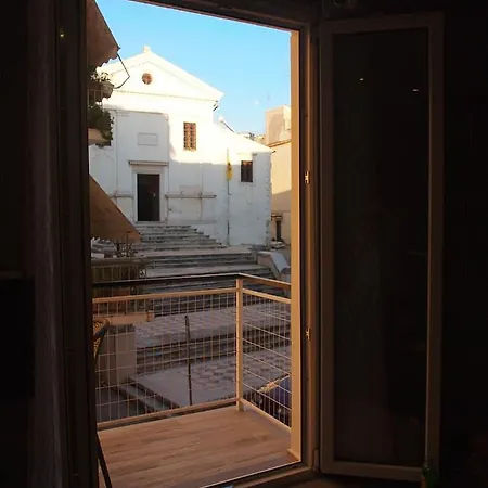 Ideally Situated Corfu Old Town Apartament
