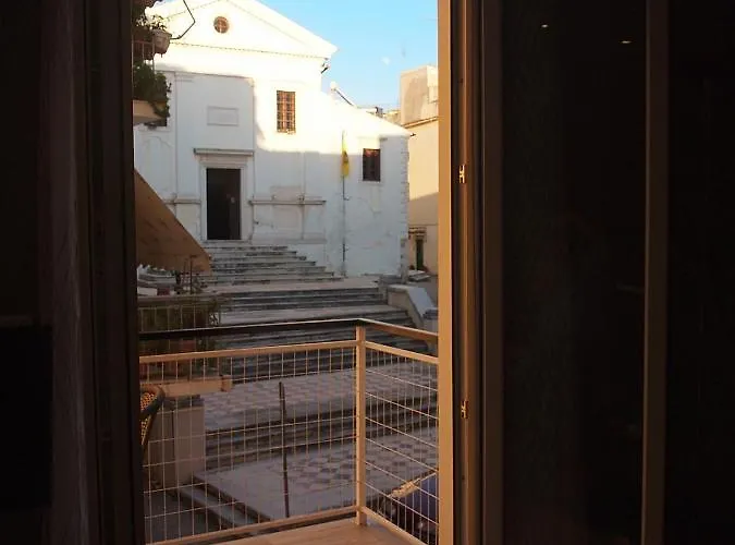 Ideally Situated Corfu Old Town דירה