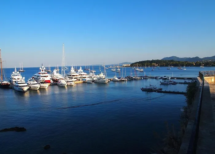 Ideally Situated Corfu Old Town